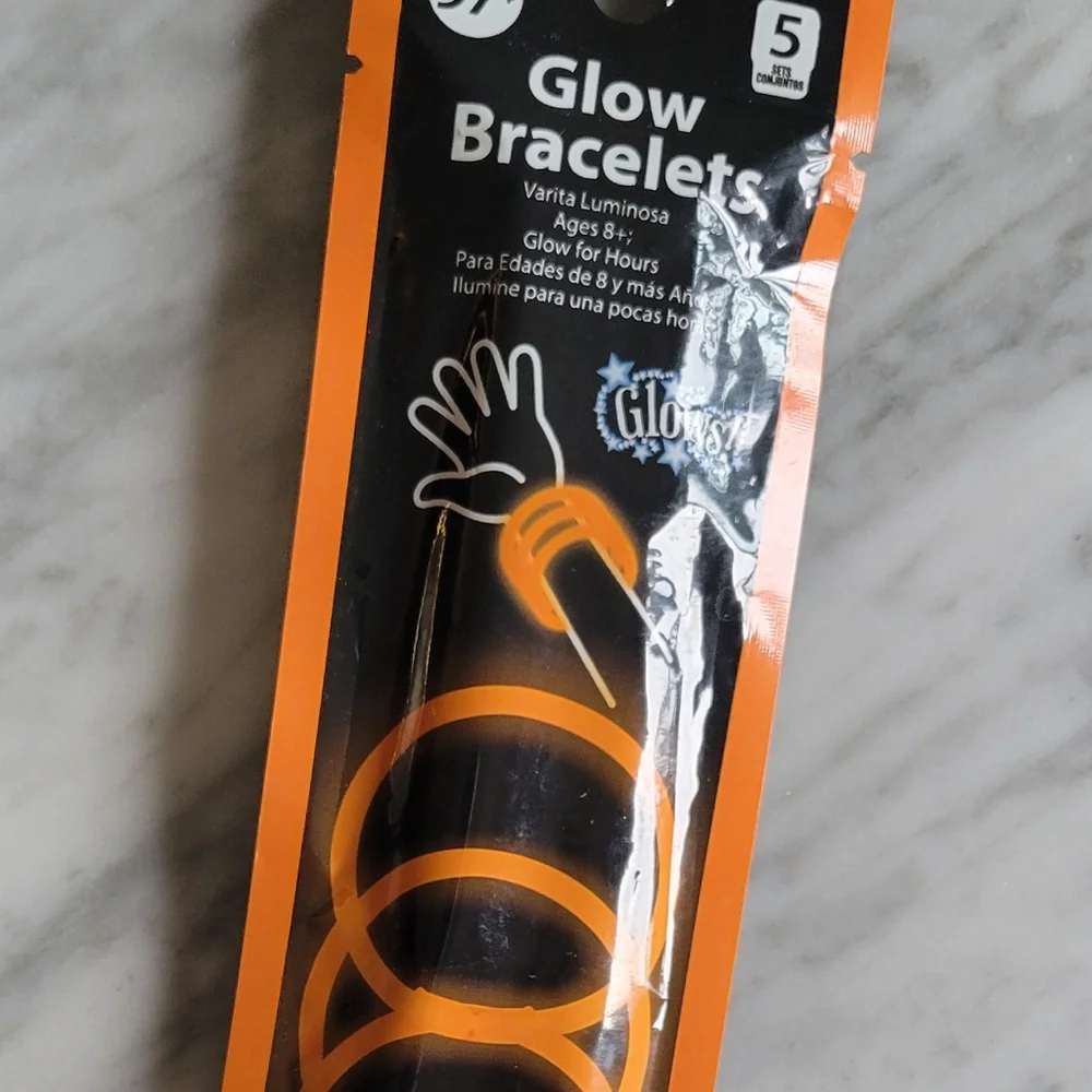 🧡 Free Gift With Purchase From My Closet!